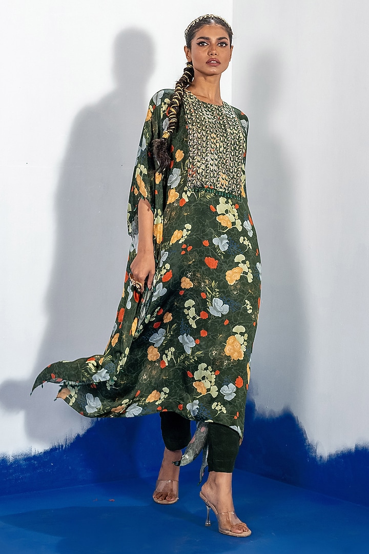 Green Bamberg Satin & Natural Crepe Embroidered Kaftan Kurta Set by Shristi Chetani at Pernia's Pop Up Shop