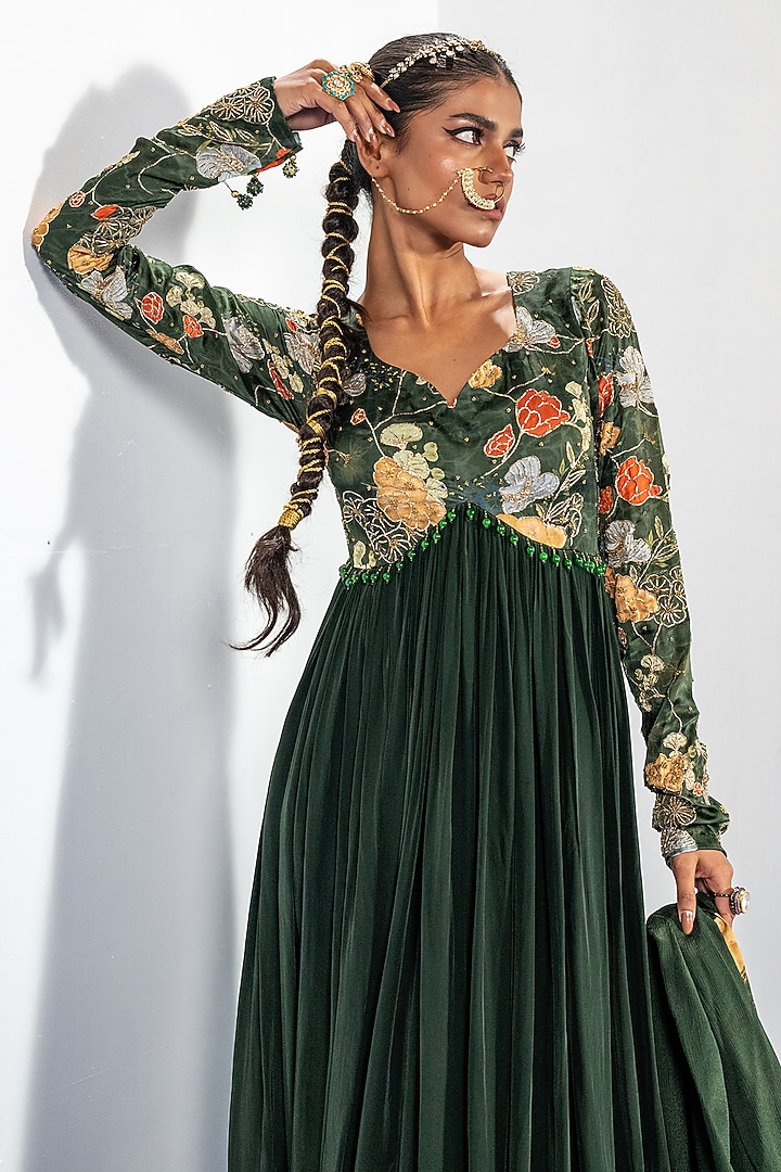 Green Natural Crepe Embroidered Wedding Anarkali Set by Shristi Chetani at Pernia's Pop Up Shop