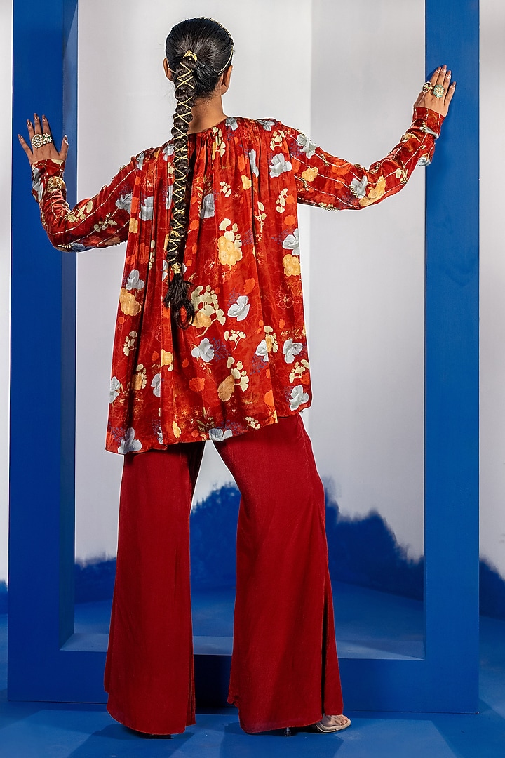 Red Bamberg Satin Embroidered Gathered Kurta Set by Shristi Chetani at Pernia's Pop Up Shop