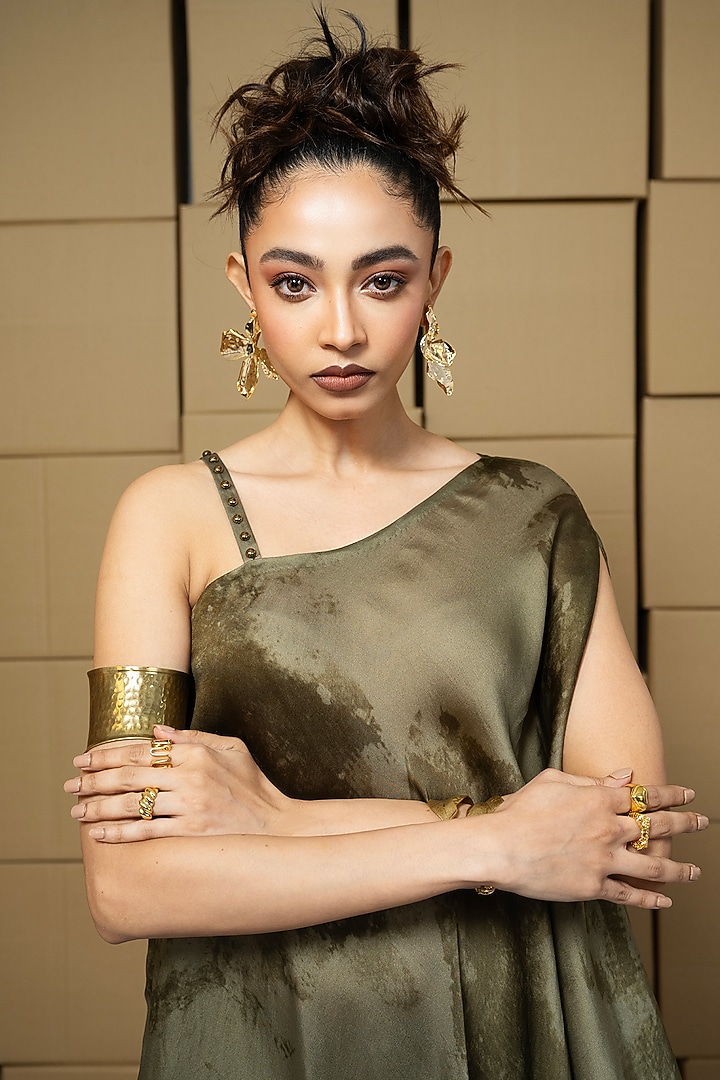 Multi-Colored Bemberg Satin Organza Abstract Printed Party Wear Sharara Set by Shristi Chetani at Pernia's Pop Up Shop
