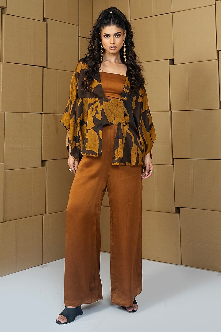 Multi-Colored Bemberg Satin Organza Abstract Printed Jacket Set by Shristi Chetani at Pernia's Pop Up Shop