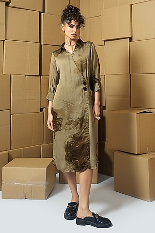Multi-Colored Taffeta Abstract Printed Shirt-Style Midi Dress by Shristi Chetani