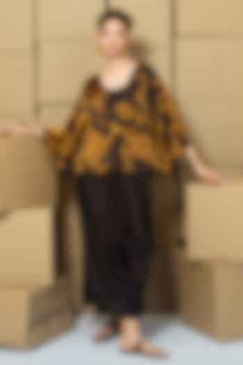 Multi-Colored Bemberg Satin Organza Abstract Printed Jacket Vacation Dress by Shristi Chetani at Pernia's Pop Up Shop