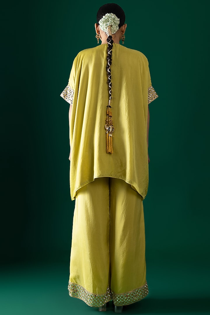 Yellow Bemberg Satin Organza Mirror Embroidered Kurta Set by Shristi Chetani at Pernia's Pop Up Shop