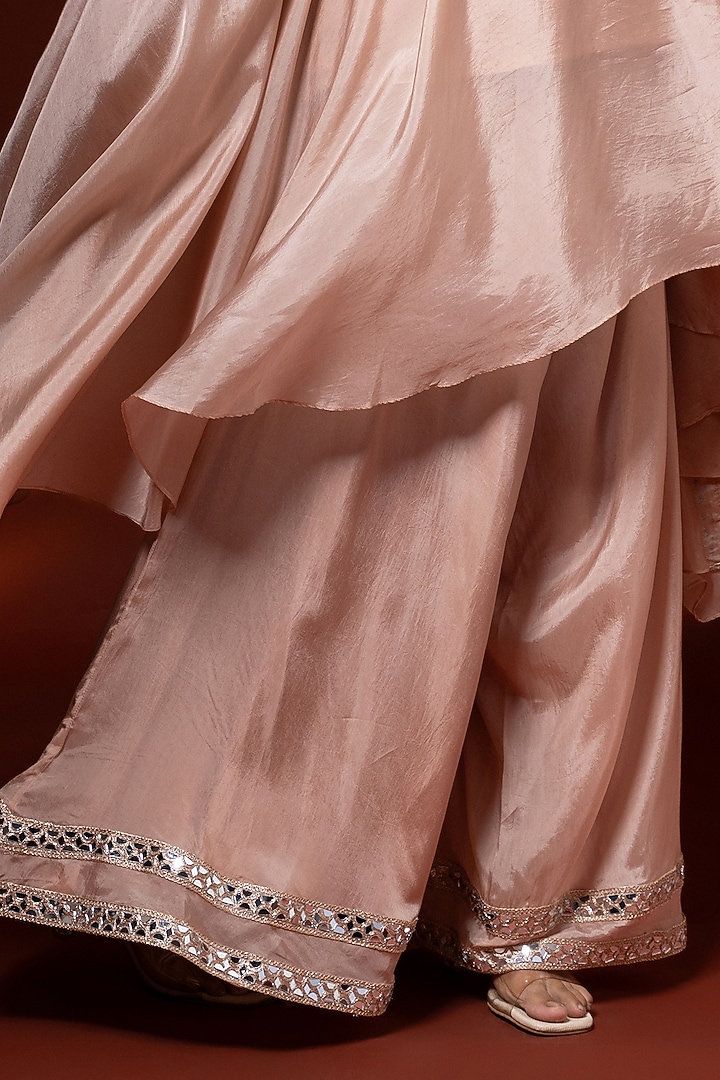 Pink Bemberg Satin Organza Mirror Embroidered Kurta Set by Shristi Chetani at Pernia's Pop Up Shop