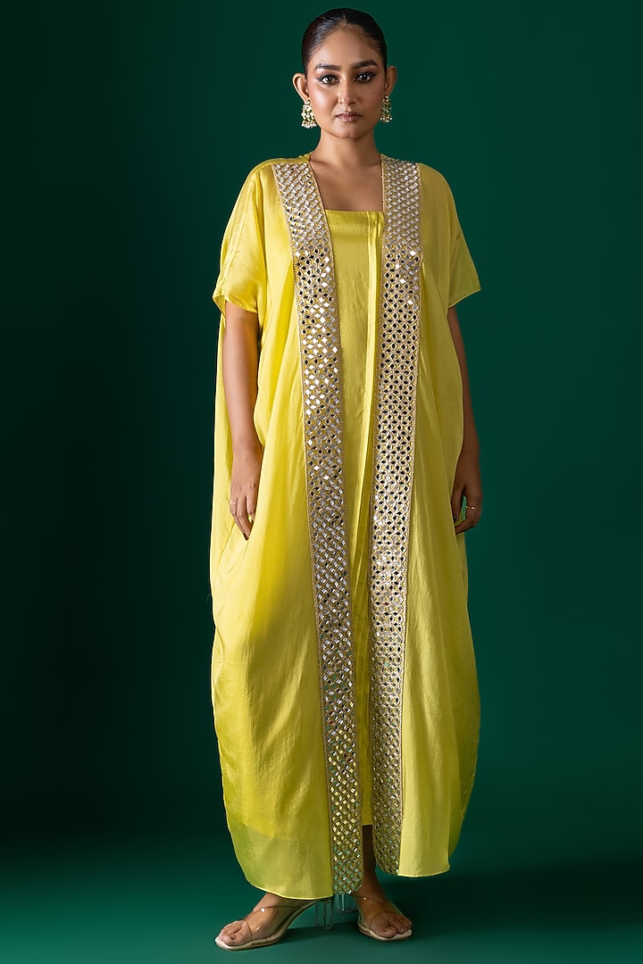 Yellow Bemberg Satin Organza Mirror Embroidered Kurta Set by Shristi Chetani at Pernia's Pop Up Shop