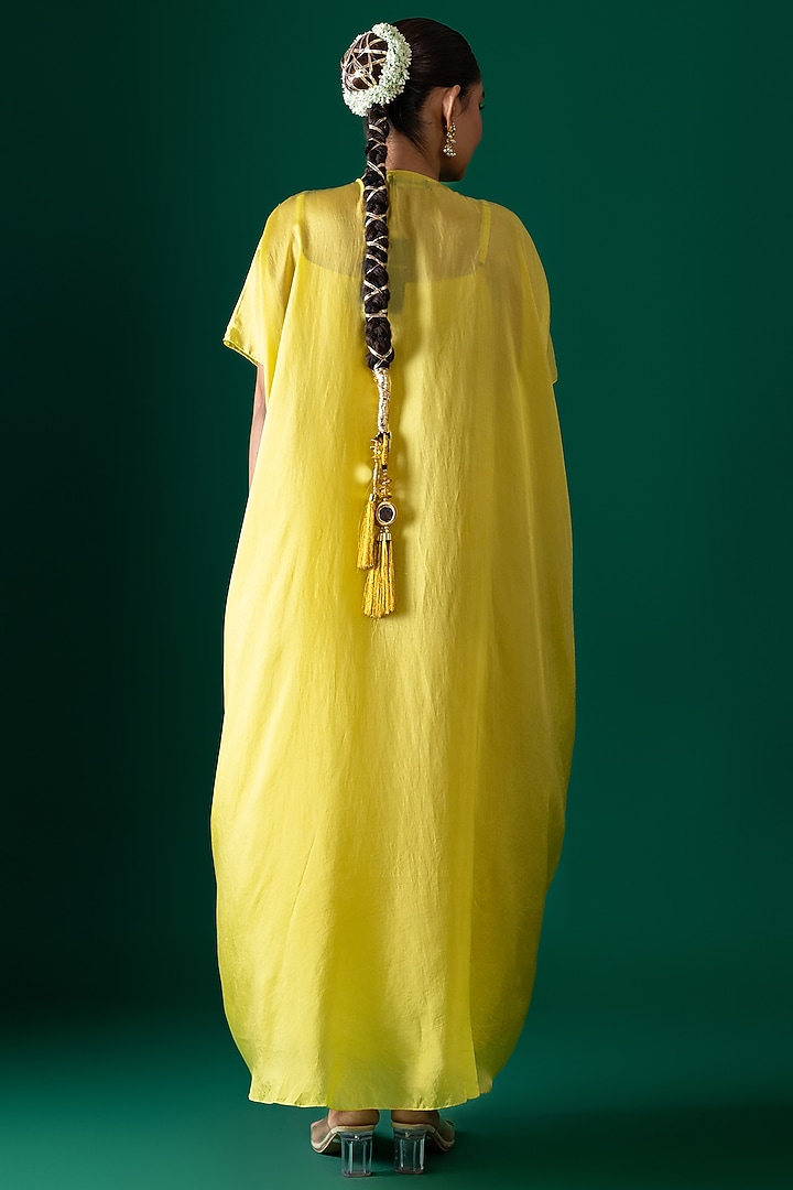 Yellow Bemberg Satin Organza Mirror Embroidered Kurta Set by Shristi Chetani at Pernia's Pop Up Shop