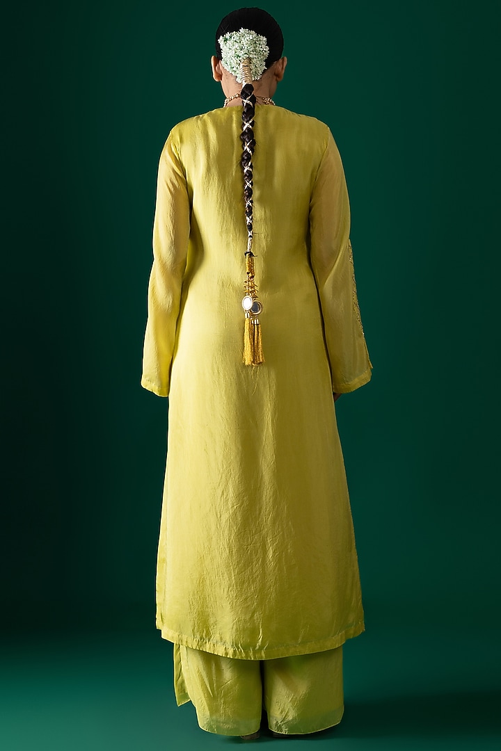 Yellow Habutai Silk Mirror Embroidered Kurta Set by Shristi Chetani at Pernia's Pop Up Shop