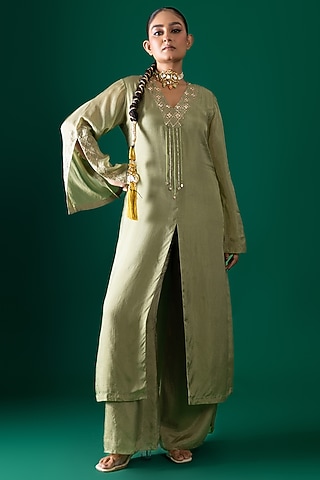 Green Habutai Silk Mirror Embroidered Kurta Set by Shristi Chetani