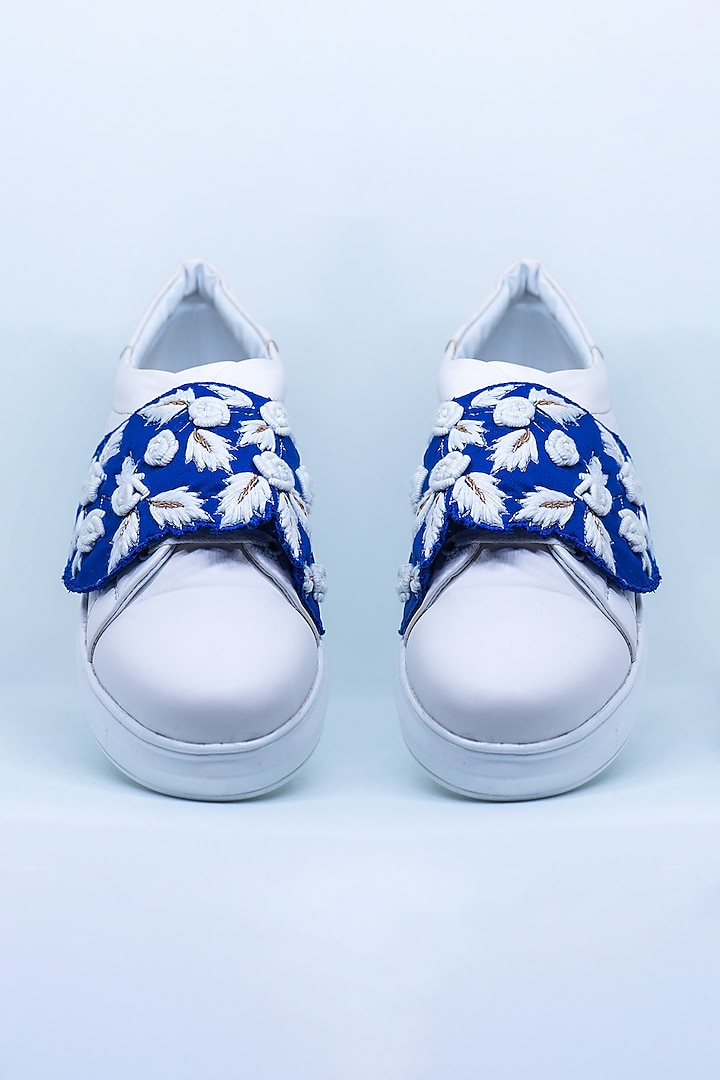 White & Blue Non-Leather Rexine Sneakers by Saree Sneakers