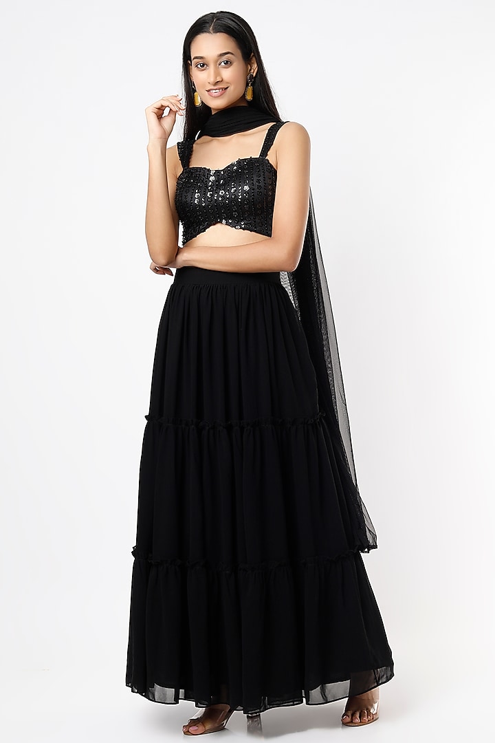 Black Semi Georgette Tiered Lehenga Set by Shrena Hirawat at Pernia's Pop Up Shop