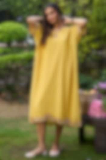 Yellow Chanderi Silk Embroidered Kaftan by Sarang Kaur at Pernia's Pop Up Shop