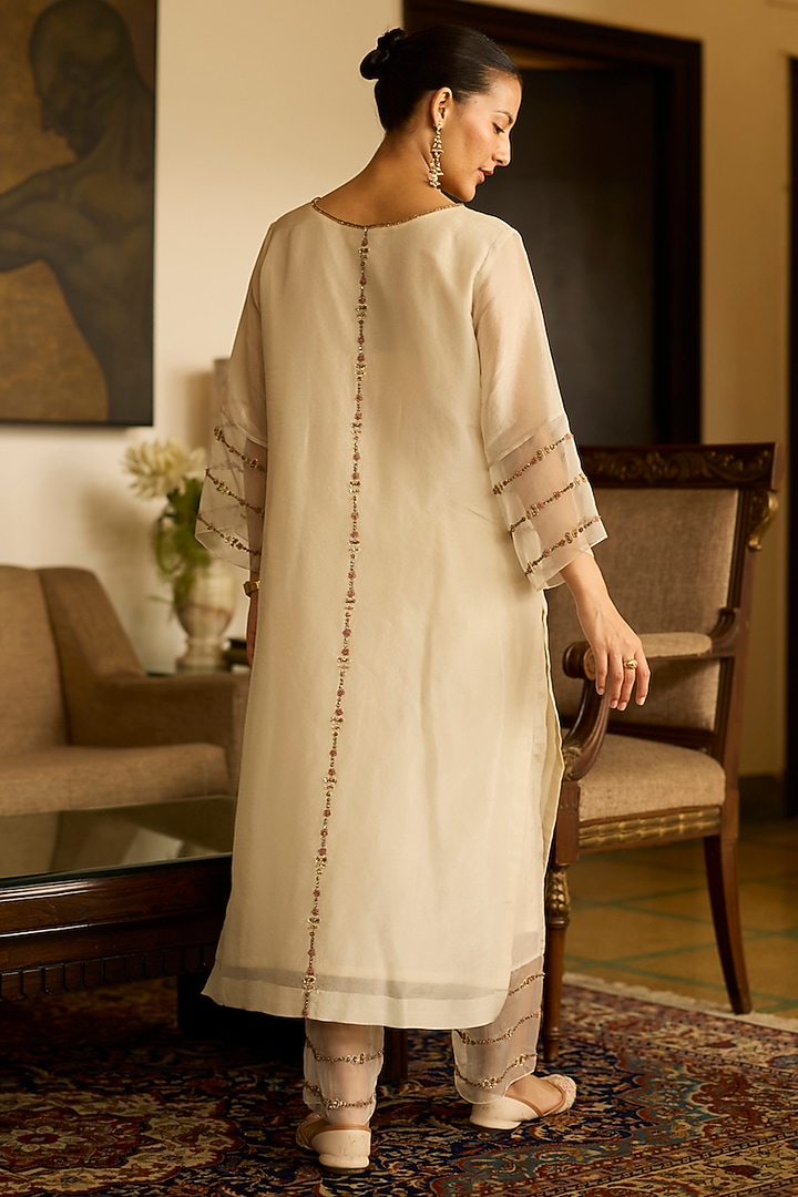 White Tissue Silk Embroidered Kurta Set by Sarang Kaur at Pernia's Pop Up Shop