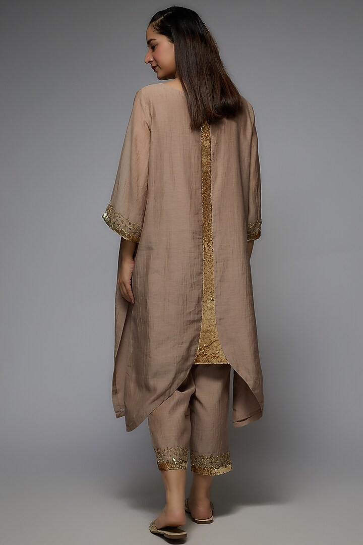 Grey Chanderi Silk & Organza Silk Embroidered Kurta Set by Sarang Kaur at Pernia's Pop Up Shop