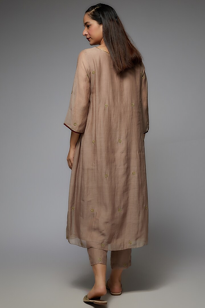 Grey Organza Silk Embroidered Kurta Set by Sarang Kaur at Pernia's Pop Up Shop