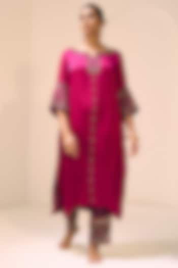 Pink Satin Georgette Hand Embroidered Kurta Set by Sarang Kaur at Pernia's Pop Up Shop