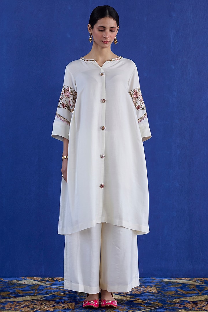 White Chanderi Silk Zardosi Hand Embroidered Co-Ord Set by Sarang Kaur at Pernia's Pop Up Shop