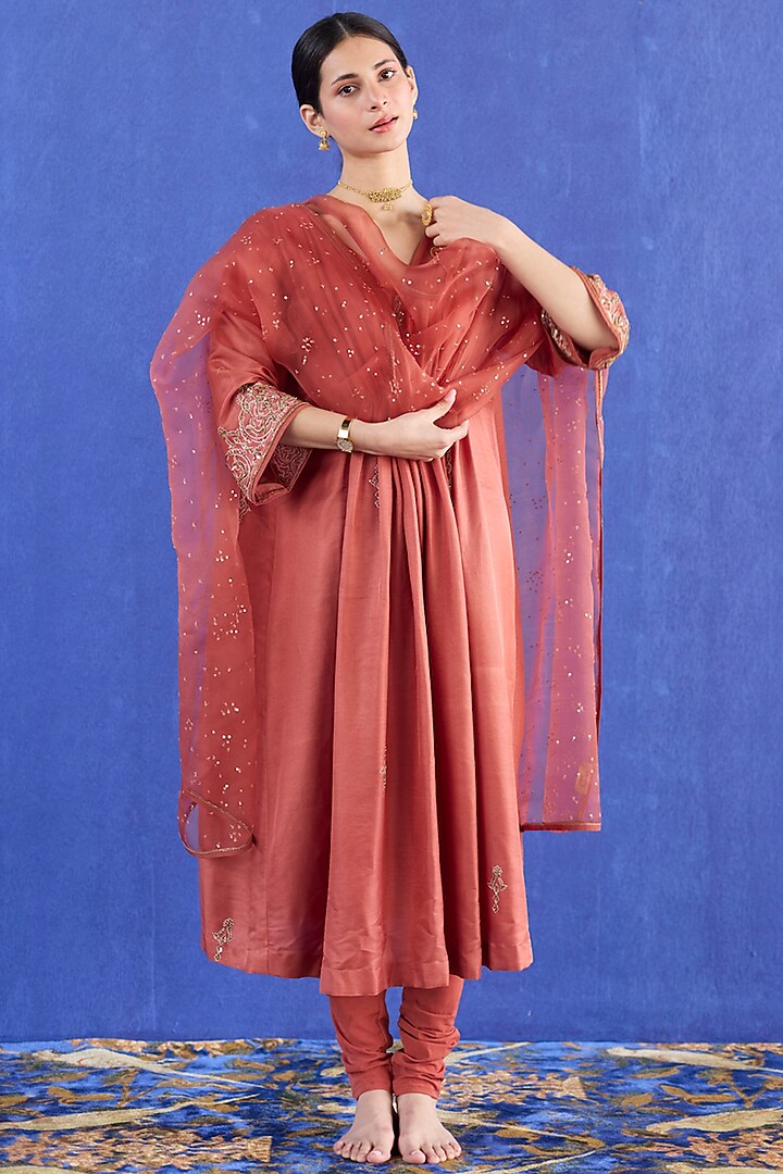 Orange Chanderi Silk Zardosi Hand Embroidered Kurta Set by Sarang Kaur at Pernia's Pop Up Shop