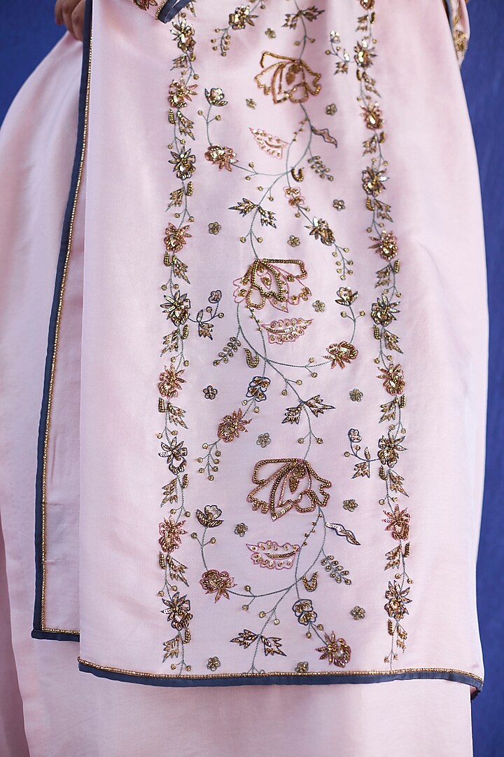 Pink Chanderi Silk Zardosi Hand Embroidered Kurta Set by Sarang Kaur at Pernia's Pop Up Shop