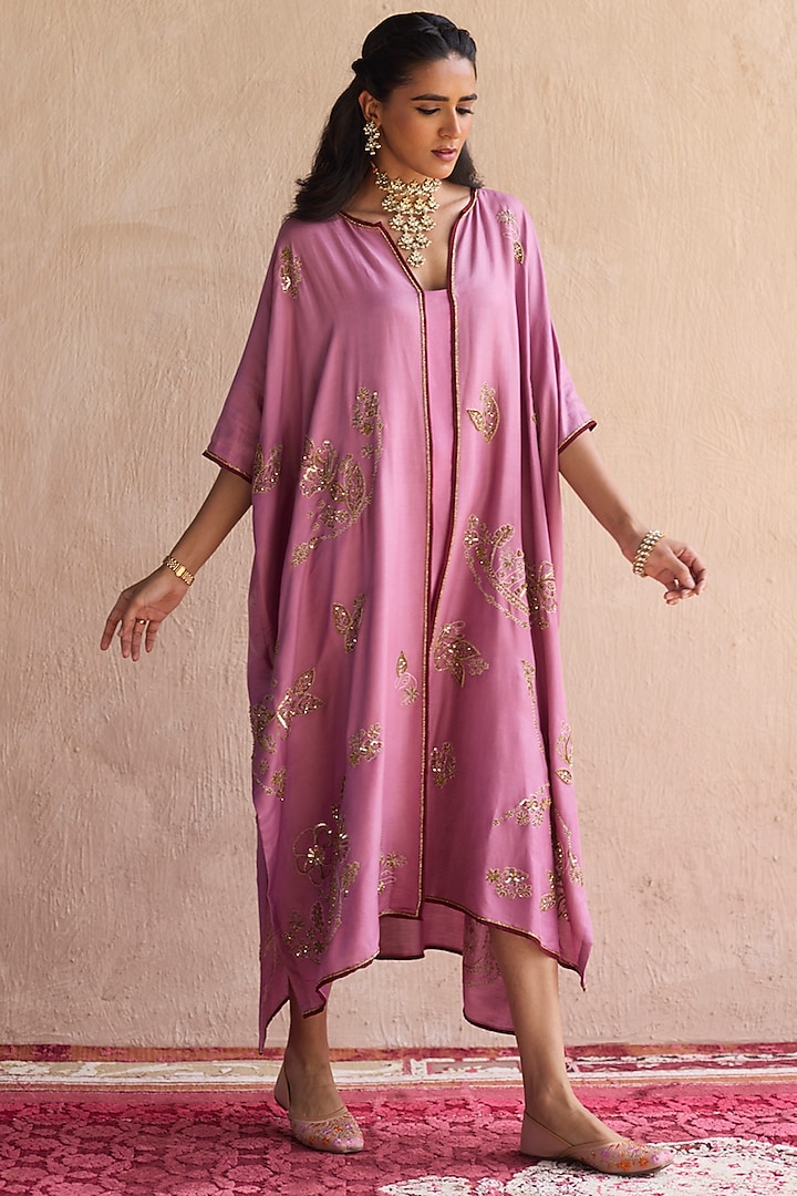 Purple Chanderi Silk Zardosi Hand Embroidered Kurta Set by Sarang Kaur at Pernia's Pop Up Shop