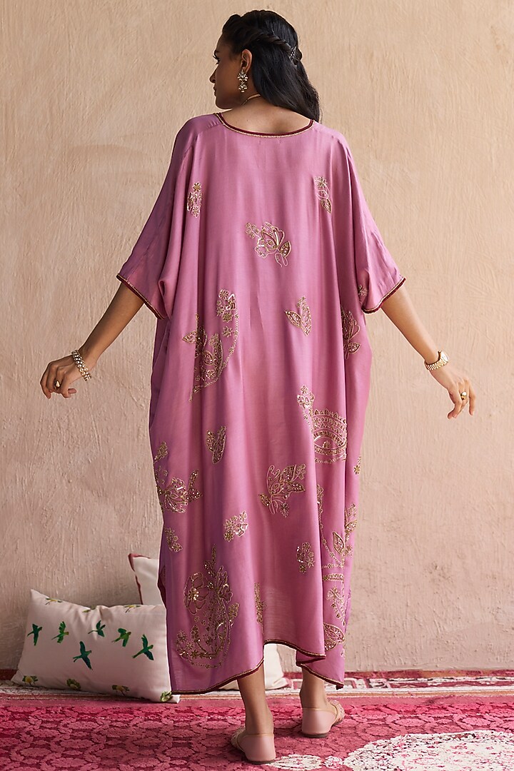 Purple Chanderi Silk Zardosi Hand Embroidered Kurta Set by Sarang Kaur at Pernia's Pop Up Shop