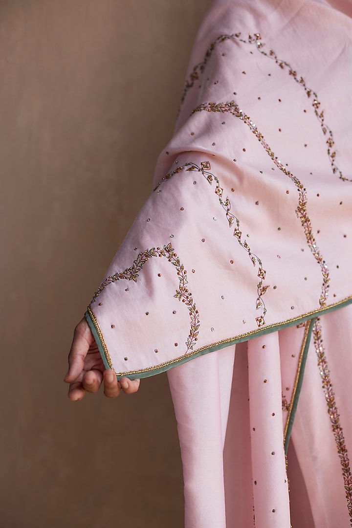 Pink Chanderi Silk Zardosi Hand Embroidered Kurta Set by Sarang Kaur at Pernia's Pop Up Shop