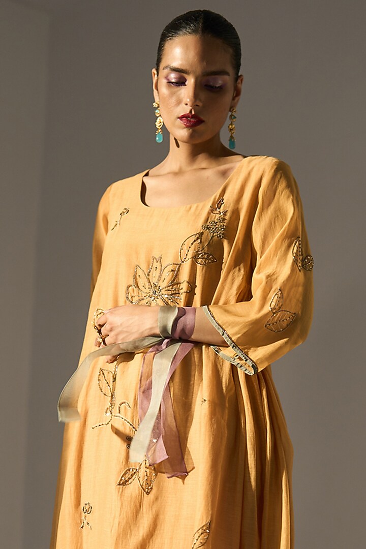 Yellow Chanderi Silk Hand Embroidered Kurta Set by Sarang Kaur at Pernia's Pop Up Shop