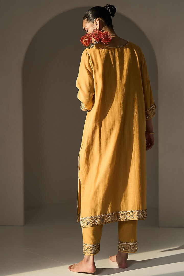 Yellow Chanderi Silk Hand Embroidered Kurta Set by Sarang Kaur at Pernia's Pop Up Shop