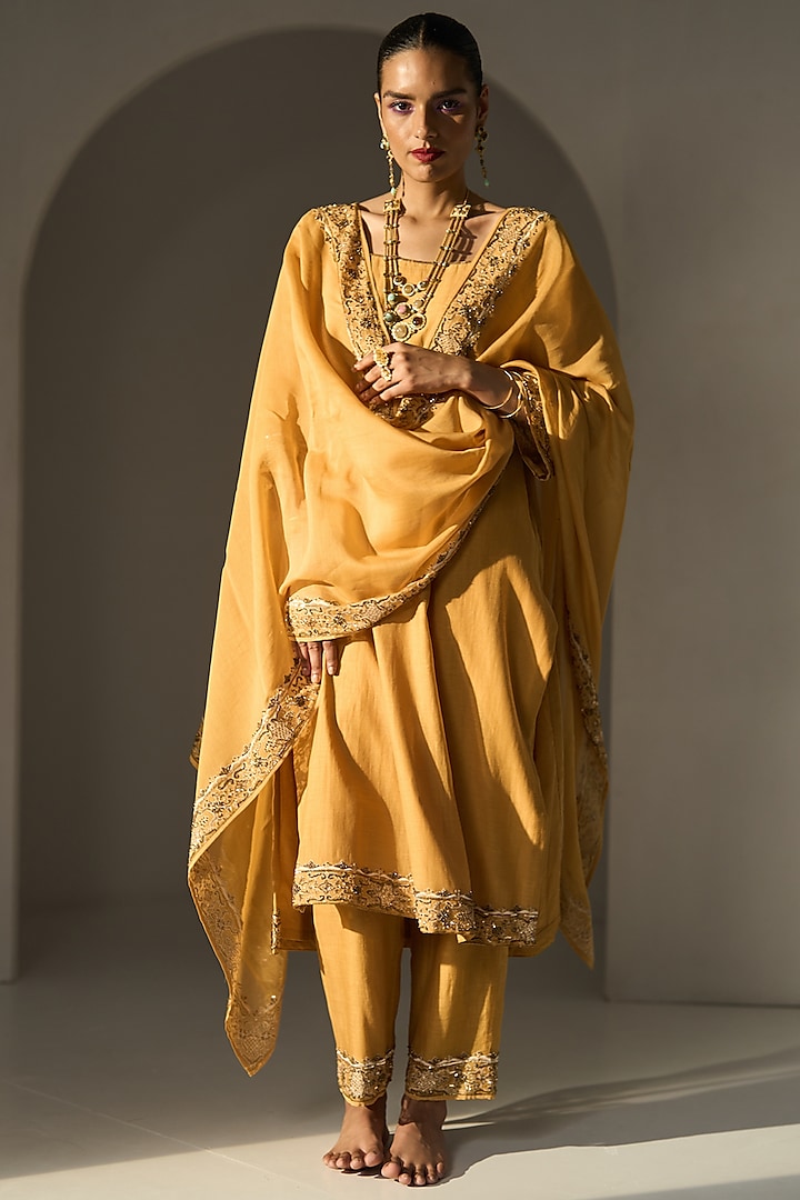 Yellow Chanderi Silk Hand Embroidered Dupatta by Sarang Kaur at Pernia's Pop Up Shop