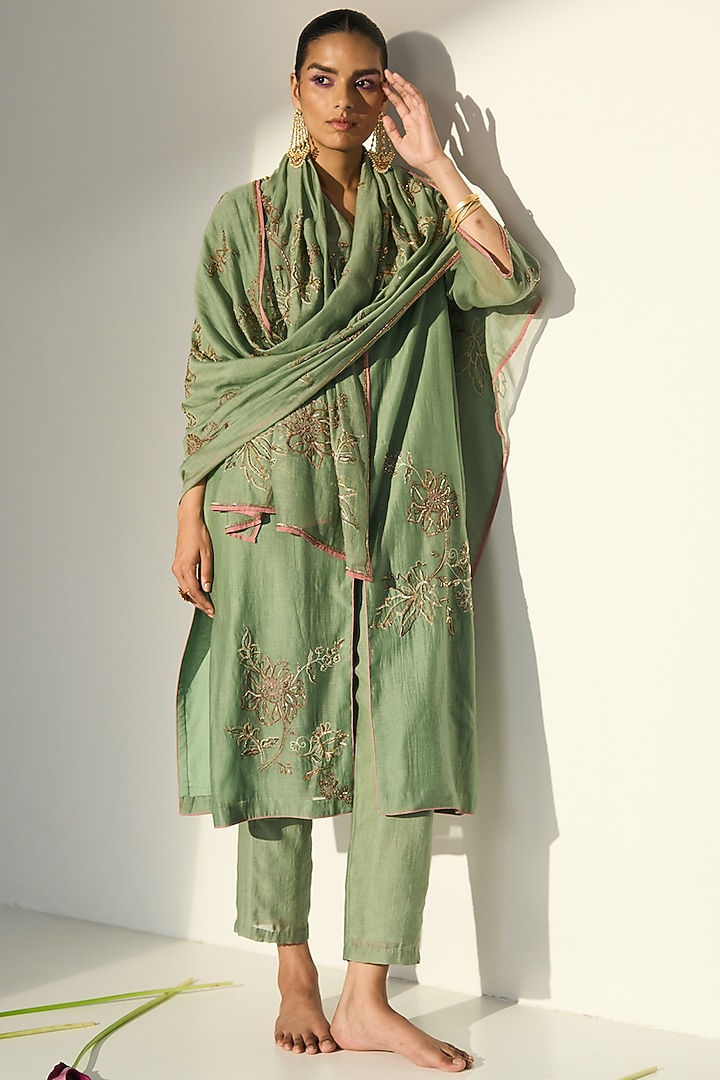 Green Chanderi Silk Hand Embroidered Dupatta by Sarang Kaur at Pernia's Pop Up Shop