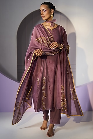 Purple Chanderi Silk Hand Embroidered Dupatta by Sarang Kaur