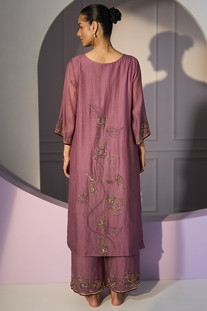 Purple Chanderi Silk Hand Embroidered Kurta Set by Sarang Kaur at Pernia's Pop Up Shop