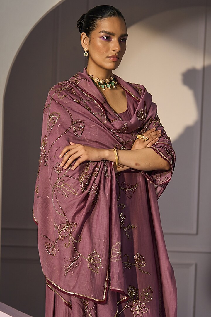 Purple Chanderi Silk Hand Embroidered Dupatta by Sarang Kaur at Pernia's Pop Up Shop