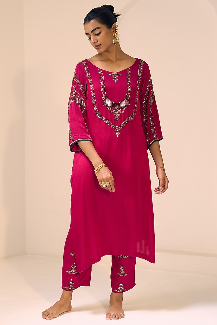 Pink Satin Georgette Hand Embroidered Kurta Set by Sarang Kaur at Pernia's Pop Up Shop