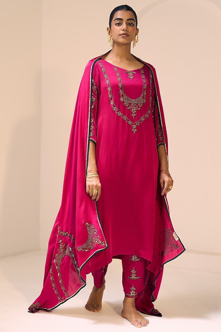 Pink Satin Georgette Hand Embroidered Dupatta by Sarang Kaur at Pernia's Pop Up Shop