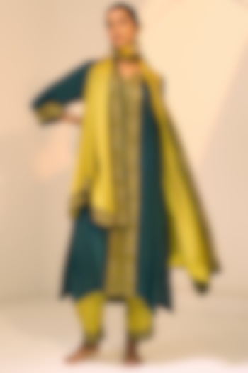 Green Satin Georgette Hand Embroidered Dupatta by Sarang Kaur at Pernia's Pop Up Shop