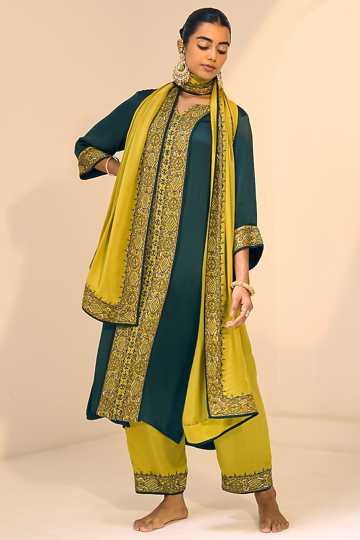 Green Satin Georgette Hand Embroidered Dupatta by Sarang Kaur at Pernia's Pop Up Shop