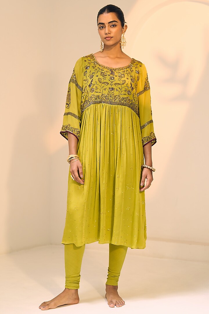 Green Satin Georgette Hand Embroidered Kurta Set by Sarang Kaur at Pernia's Pop Up Shop