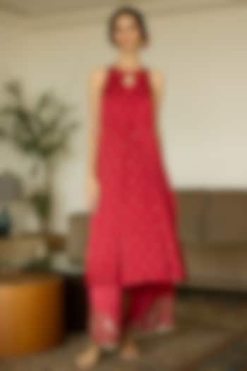 Red Satin Georgette Hand Embroidered Kurta Set by Sarang Kaur at Pernia's Pop Up Shop