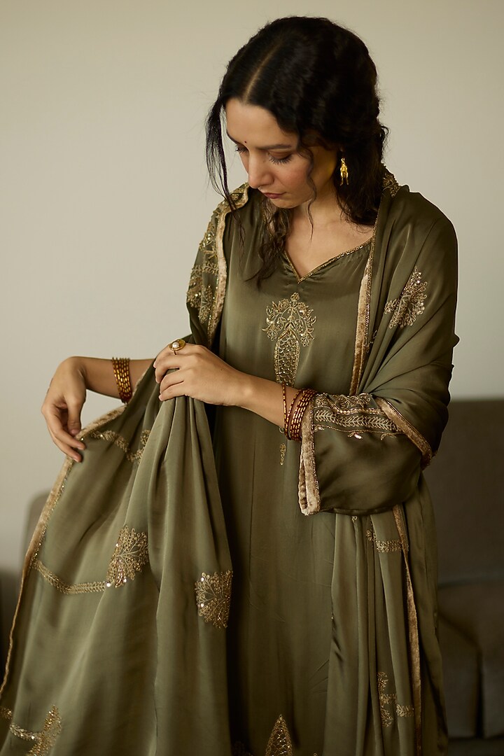 Green Satin Georgette Hand Embroidered Dupatta by Sarang Kaur at Pernia's Pop Up Shop