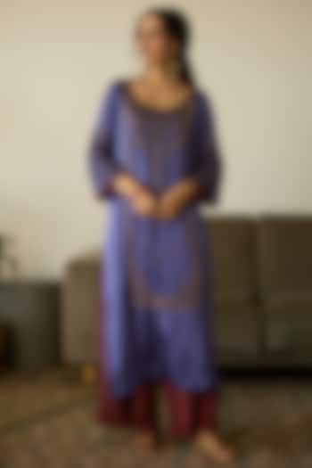 Purple Satin Georgette Hand Embroidered Kurta Set by Sarang Kaur at Pernia's Pop Up Shop