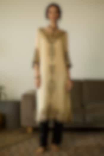 Beige Satin Georgette Hand Embroidered Kurta Set by Sarang Kaur at Pernia's Pop Up Shop