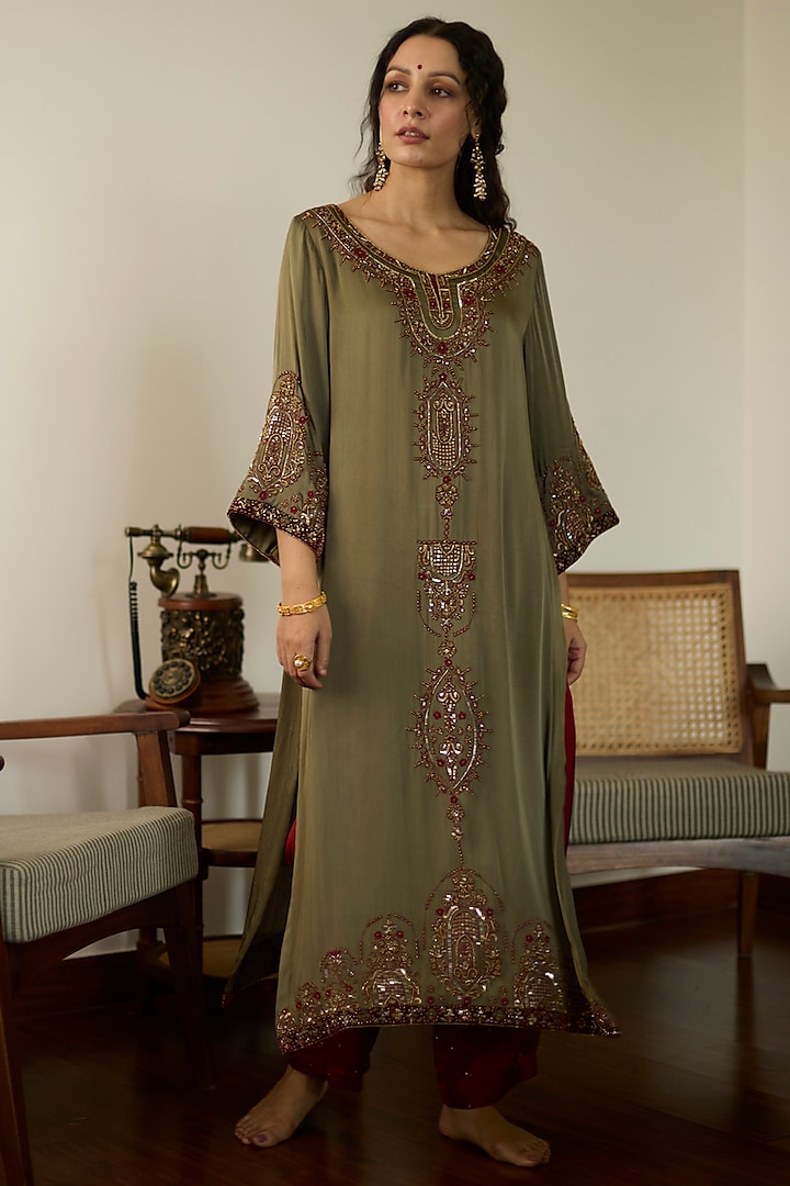 Green Satin Georgette Hand Embroidered Kurta Set by Sarang Kaur at Pernia's Pop Up Shop