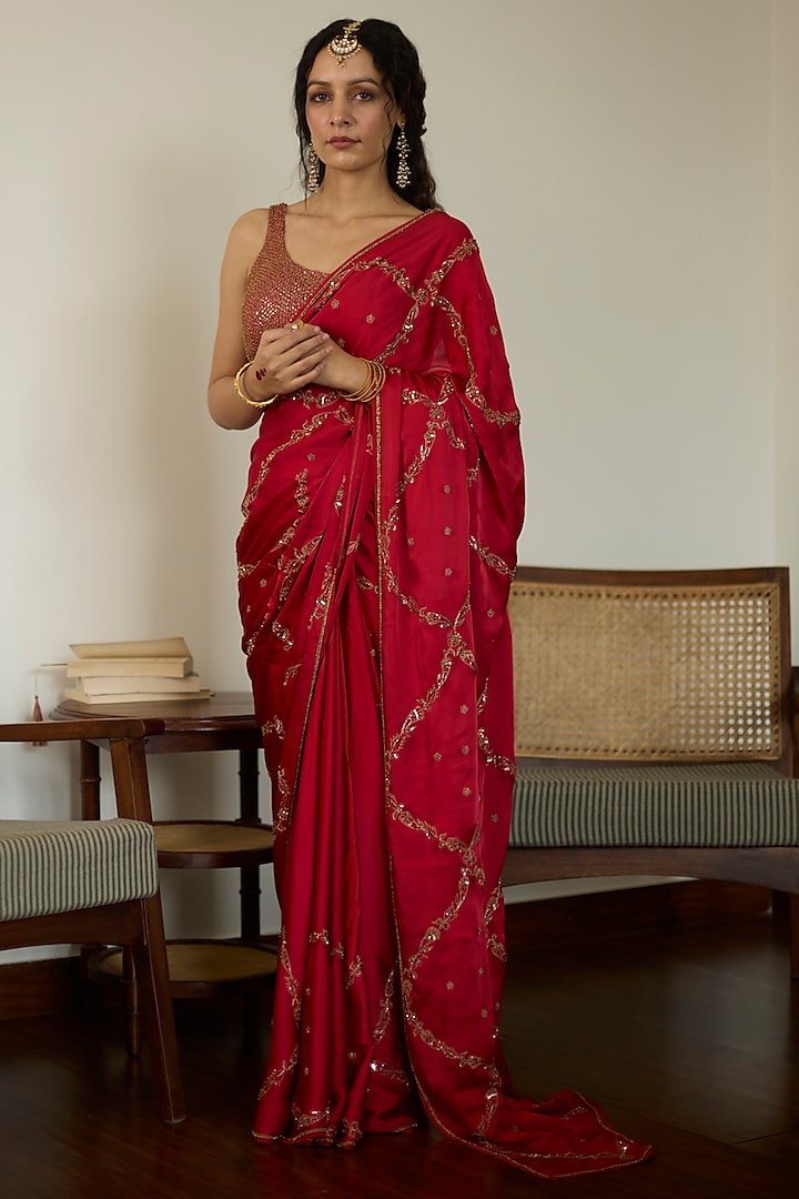 Red Satin Georgette Hand Embroidered Reception Saree Set by Sarang Kaur at Pernia's Pop Up Shop
