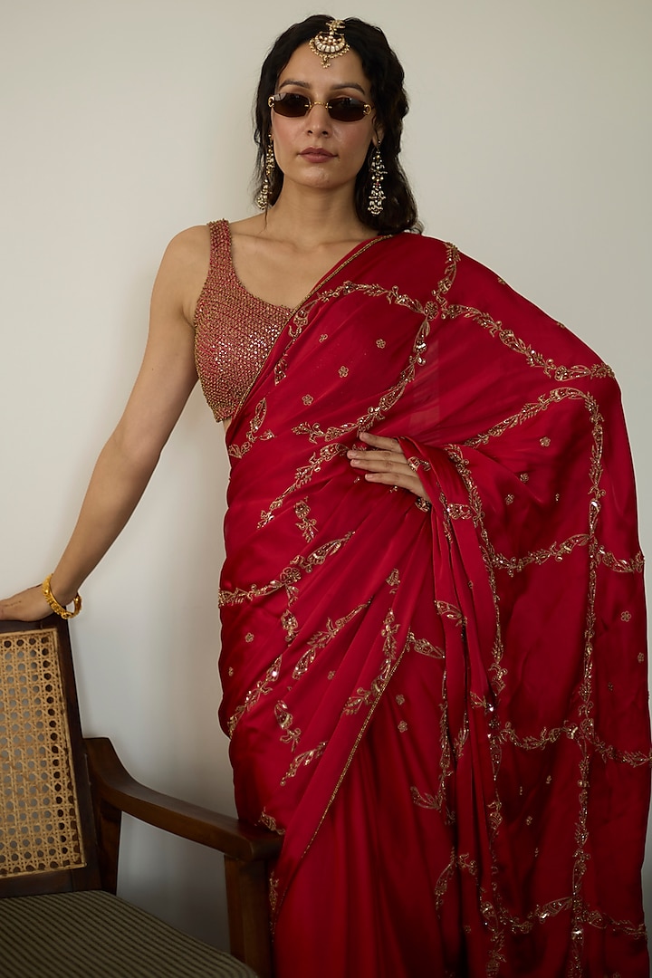 Red Satin Georgette Hand Embroidered Reception Saree Set by Sarang Kaur at Pernia's Pop Up Shop