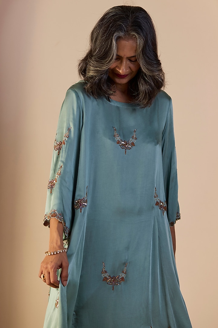 Blue Satin Silk Hand Embroidered Kurta Set by Sarang Kaur at Pernia's Pop Up Shop