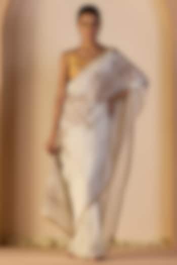 White Tissue Silk Hand Embroidered Wedding Saree Set by Sarang Kaur at Pernia's Pop Up Shop