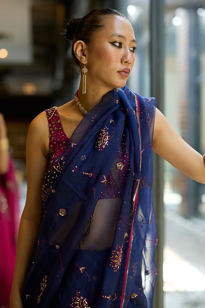 Blue Organza Silk Hand Embroidered Reception Saree Set by Sarang Kaur at Pernia's Pop Up Shop
