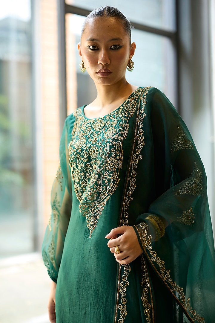 Green Organza Silk Hand Embroidered Kurta Set by Sarang Kaur at Pernia's Pop Up Shop