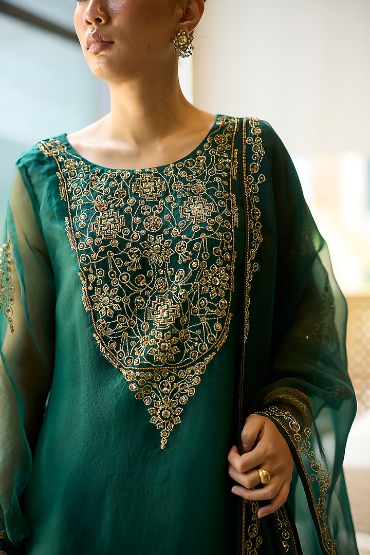 Green Organza Silk Hand Embroidered Kurta Set by Sarang Kaur at Pernia's Pop Up Shop